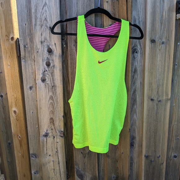 Reversible running top - Picture 3 of 4